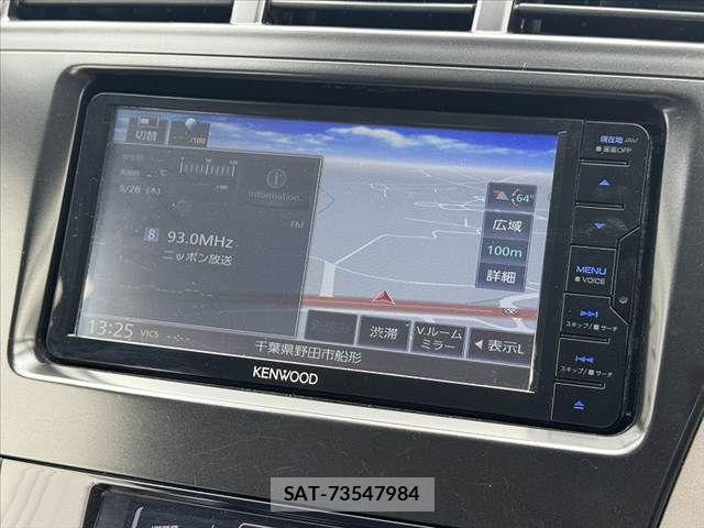 Toyota PRIUS ALPHA 2013-10 7223896-20