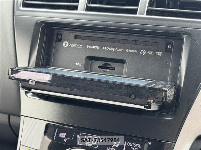 Toyota PRIUS ALPHA 2013-10 7223896-23