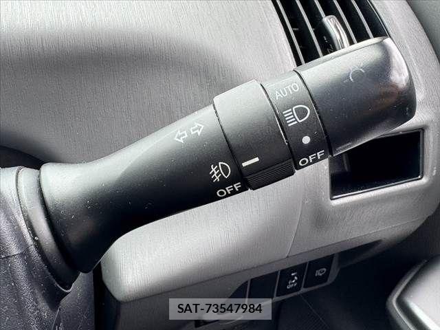 Toyota PRIUS ALPHA 2013-10 7223896-25