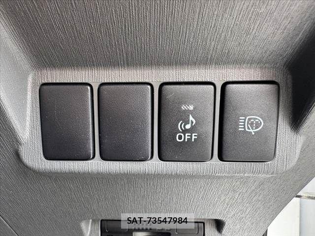 Toyota PRIUS ALPHA 2013-10 7223896-28