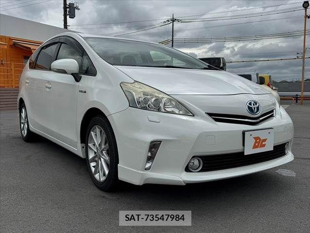 Toyota PRIUS ALPHA 2013-10 7223896-7