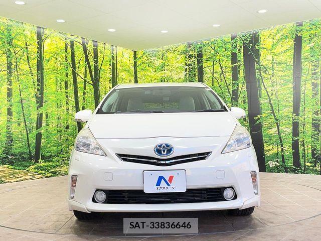 Toyota PRIUS ALPHA 2013-03 7216932-13