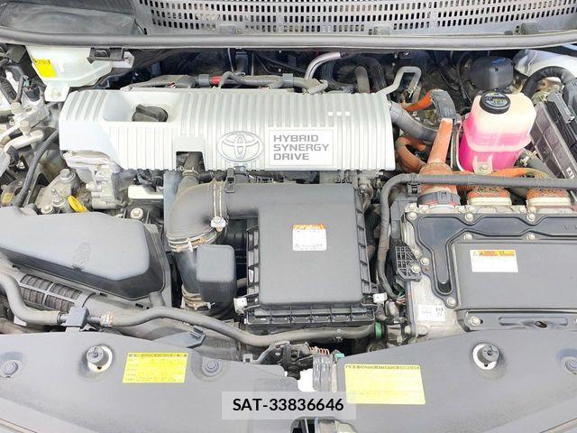 Toyota PRIUS ALPHA 2013-03 7216932-17