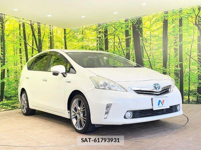 Toyota PRIUS ALPHA 2012-02 7223889-15