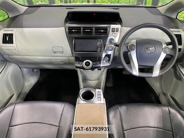 Toyota PRIUS ALPHA 2012-02 7223889-1