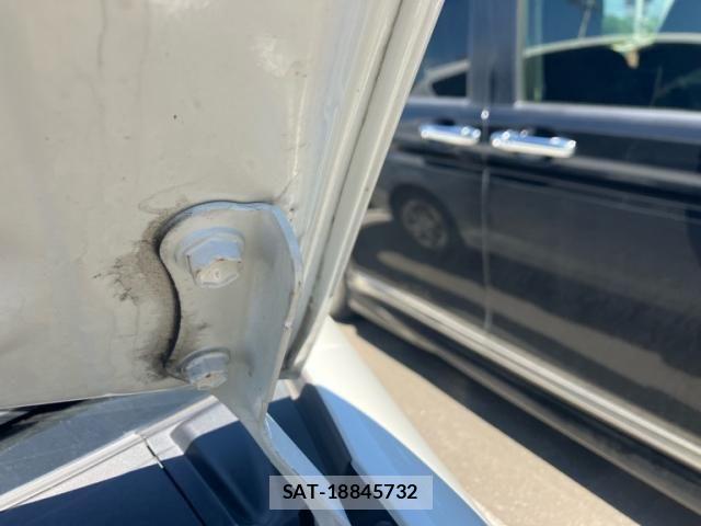 Toyota PRIUS ALPHA 2017-07 7223910-10