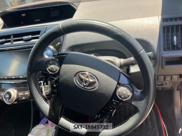Toyota PRIUS ALPHA 2017-07 7223910-12