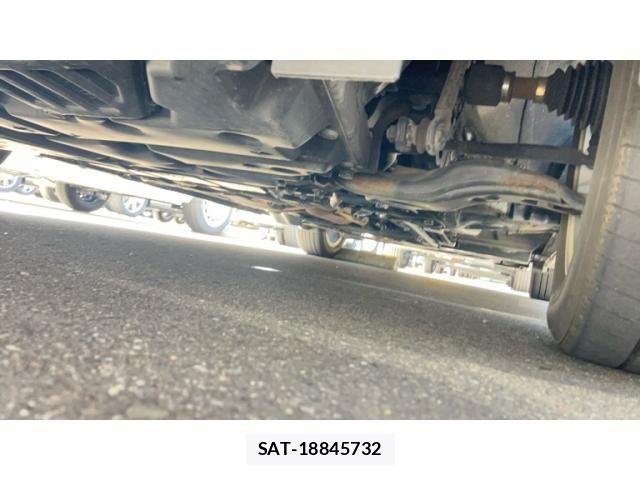 Toyota PRIUS ALPHA 2017-07 7223910-25