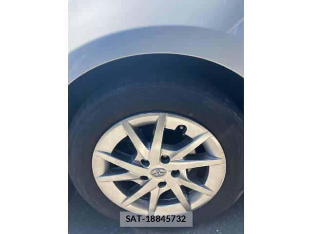 Toyota PRIUS ALPHA 2017-07 7223910-7