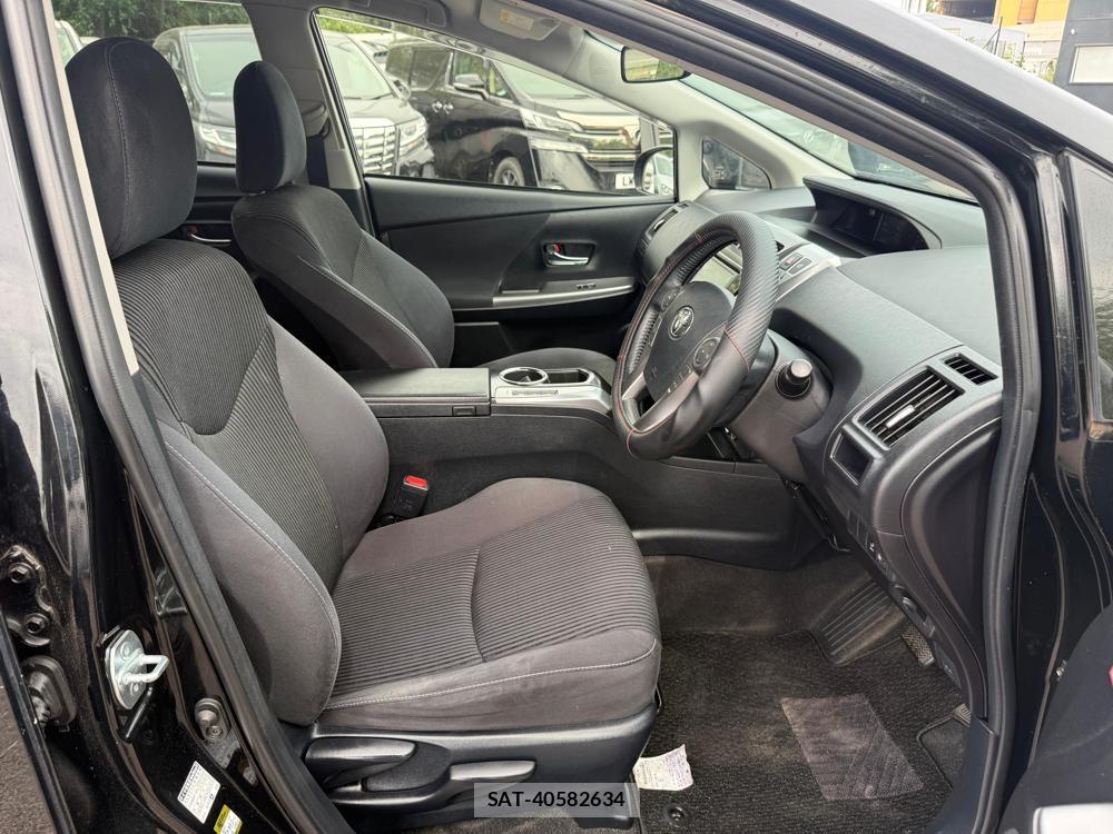 Toyota PRIUS ALPHA 2016-07 1320522-10