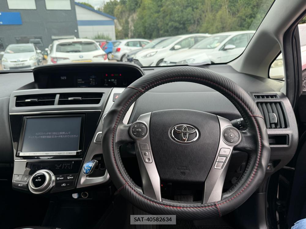 Toyota PRIUS ALPHA 2016-07 1320522-13