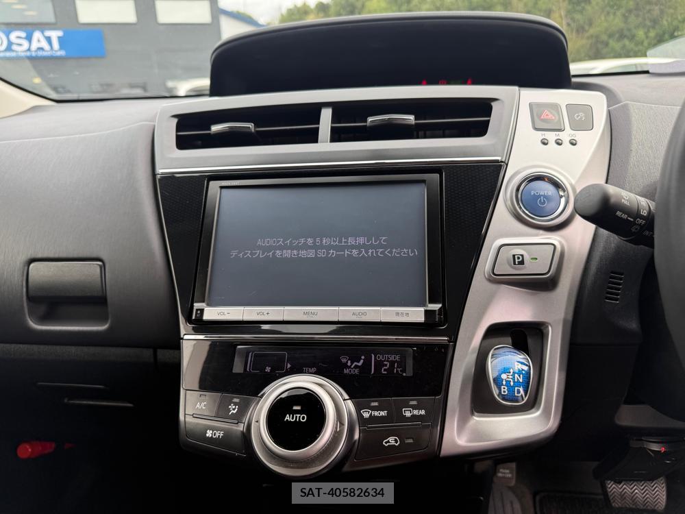 Toyota PRIUS ALPHA 2016-07 1320522-17