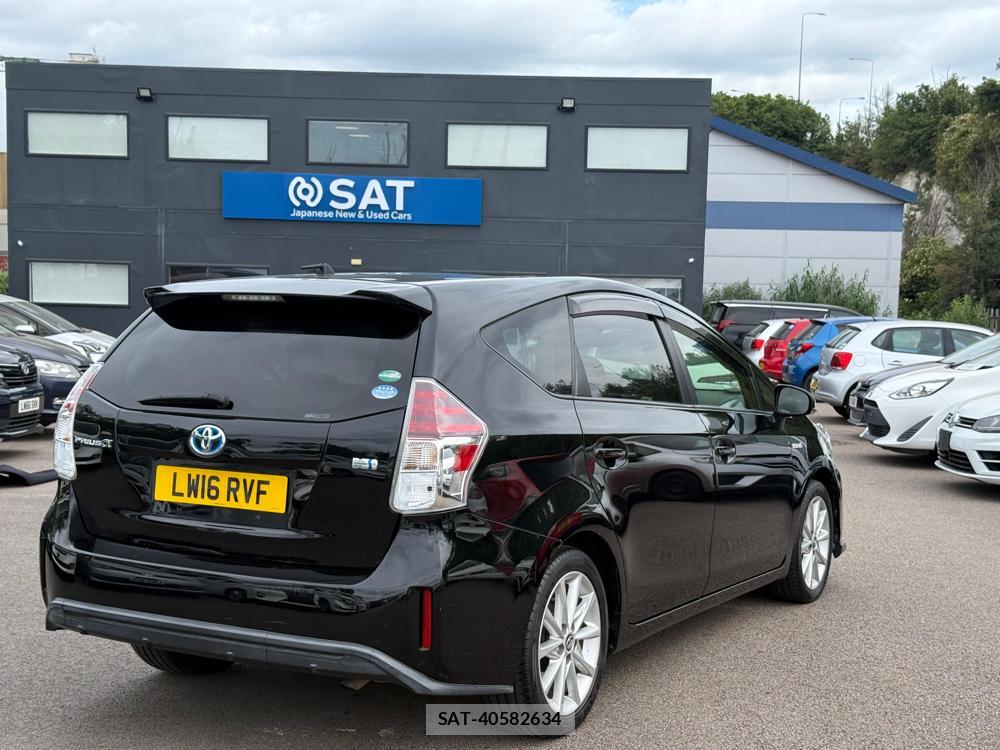 Toyota PRIUS ALPHA 2016-07 1320522-4