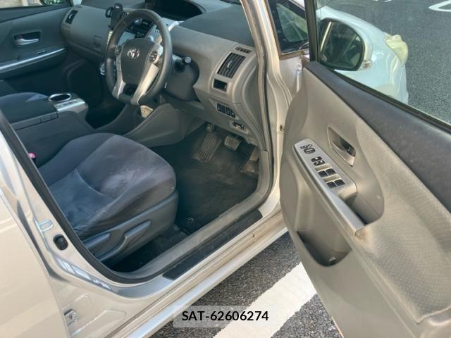 Toyota PRIUS ALPHA 2011-10 7223888-13
