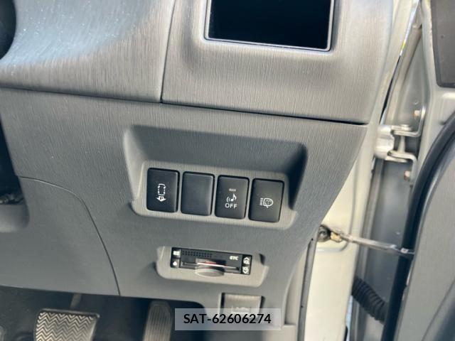 Toyota PRIUS ALPHA 2011-10 7223888-16