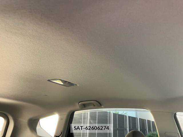 Toyota PRIUS ALPHA 2011-10 7223888-19