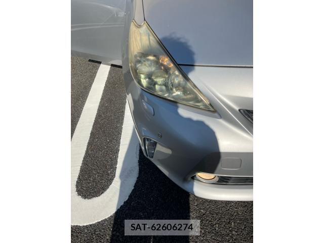 Toyota PRIUS ALPHA 2011-10 7223888-24