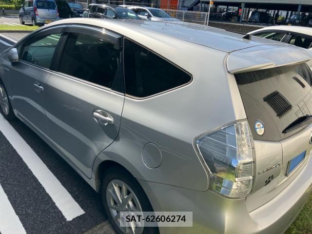 Toyota PRIUS ALPHA 2011-10 7223888-3