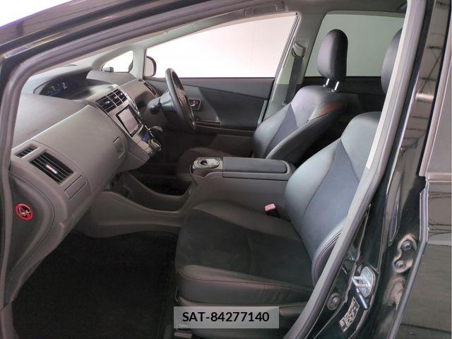 Toyota PRIUS ALPHA 2014-02 7223905-3