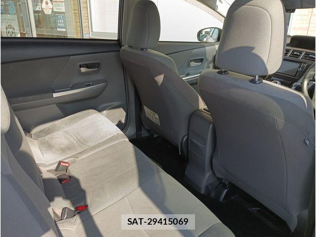 Toyota PRIUS ALPHA 2013-06 7223897-4
