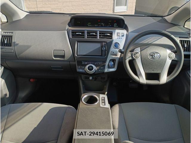 Toyota PRIUS ALPHA 2013-06 7223897-6