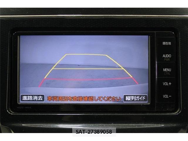Toyota PRIUS ALPHA 2015-01 7215568-2