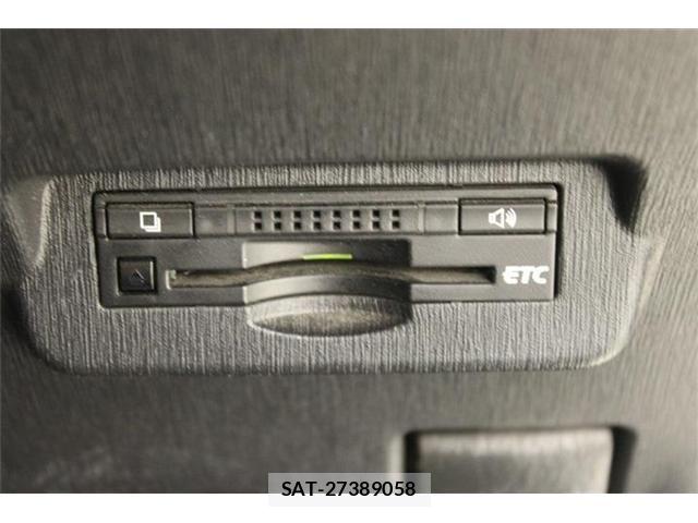 Toyota PRIUS ALPHA 2015-01 7215568-4