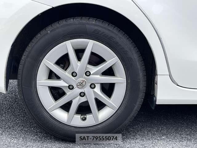 Toyota PRIUS ALPHA 2012-05 7216328-3