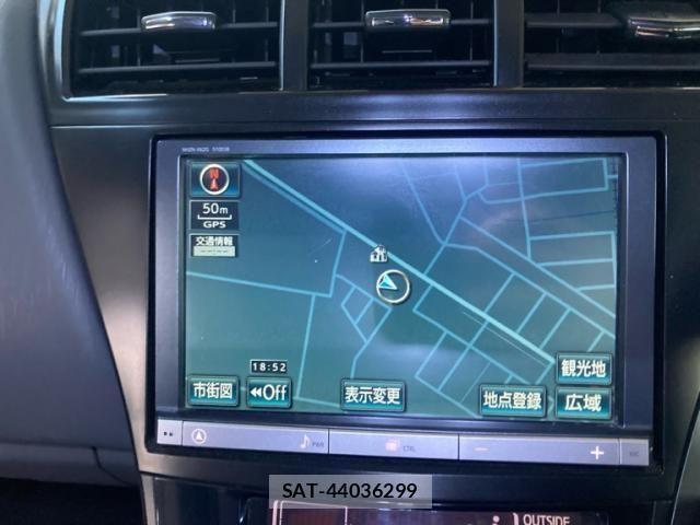Toyota PRIUS ALPHA 2014-02 7251981-12