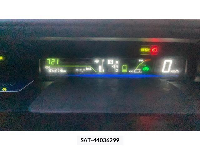 Toyota PRIUS ALPHA 2014-02 7251981-19