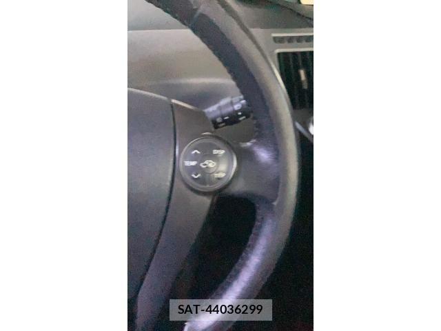 Toyota PRIUS ALPHA 2014-02 7251981-21