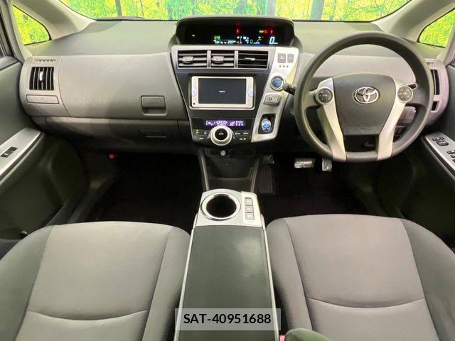 Toyota PRIUS ALPHA 2013-11 7251978-1
