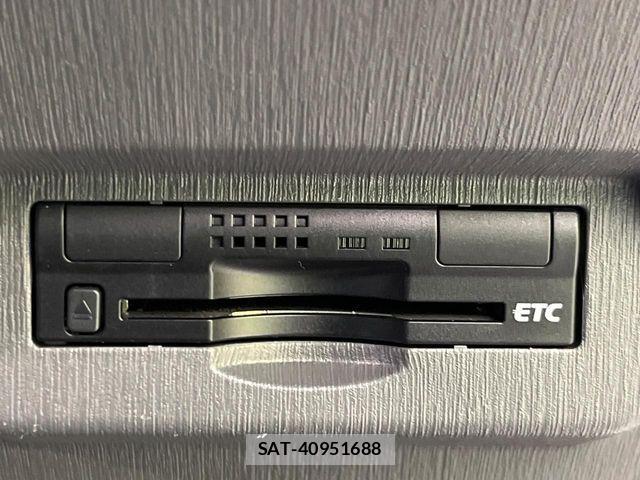 Toyota PRIUS ALPHA 2013-11 7251978-6