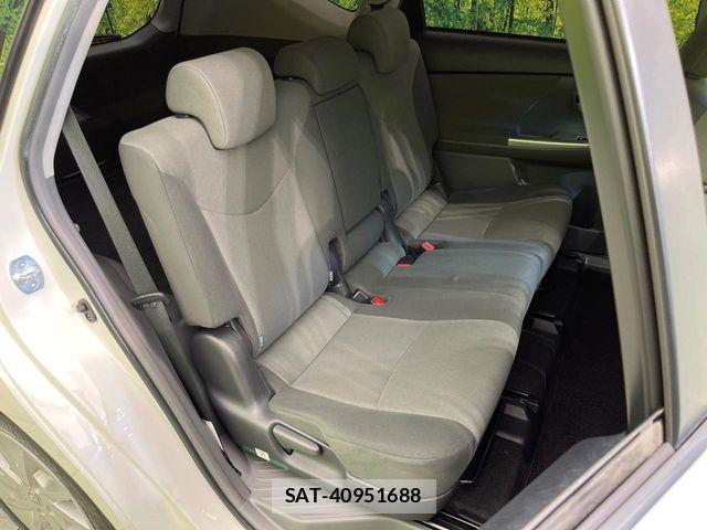 Toyota PRIUS ALPHA 2013-11 7251978-8