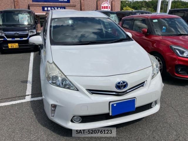 Toyota PRIUS ALPHA 2014-02 7251982-0