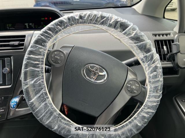Toyota PRIUS ALPHA 2014-02 7251982-14