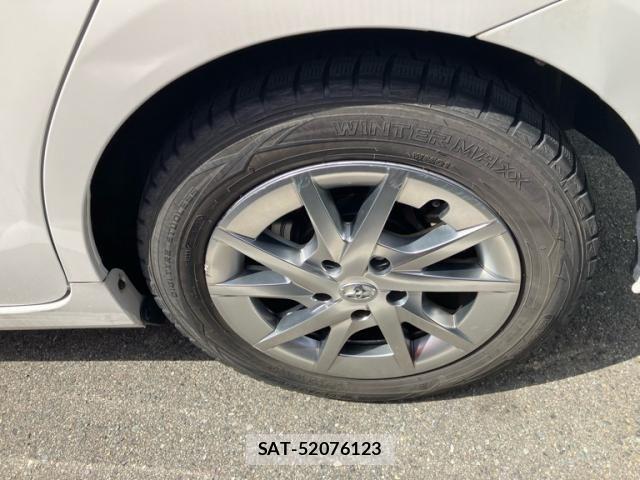 Toyota PRIUS ALPHA 2014-02 7251982-4
