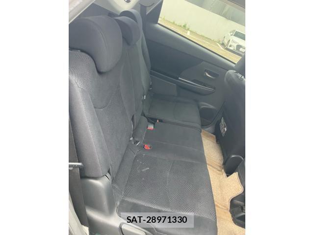 Toyota PRIUS ALPHA 2013-10 7251984-12