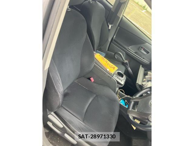 Toyota PRIUS ALPHA 2013-10 7251984-13
