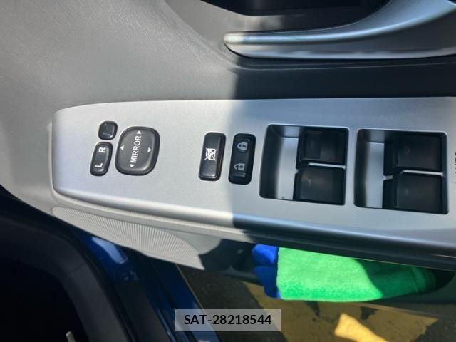 Toyota PRIUS ALPHA 2013-09 7251986-15