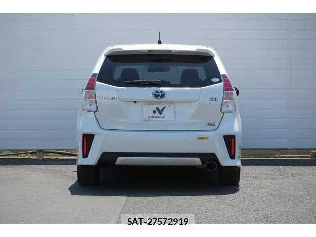 Toyota PRIUS ALPHA 2015-10 7251980-5