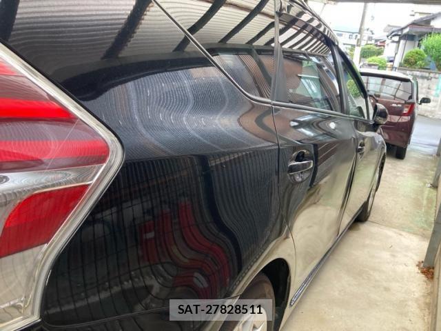 Toyota PRIUS ALPHA 2015-10 7251979-2