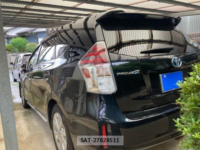 Toyota PRIUS ALPHA 2015-10 7251979-3