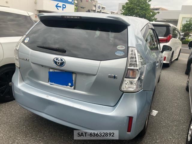 Toyota PRIUS ALPHA 2011-06 7251987-9