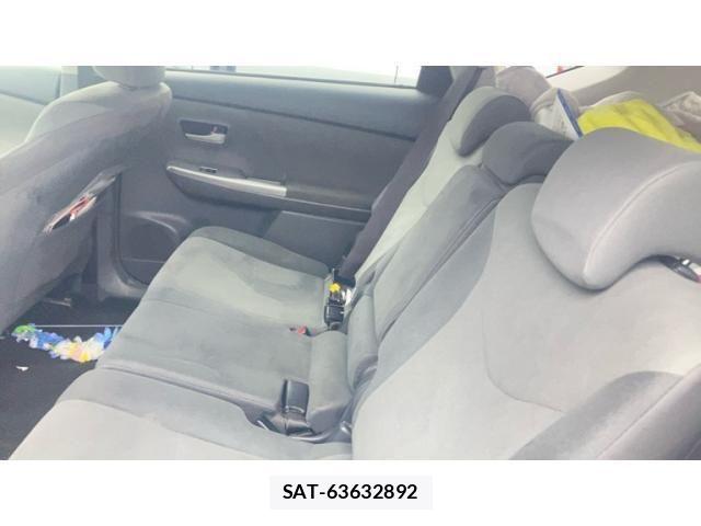 Toyota PRIUS ALPHA 2011-06 7251987-24