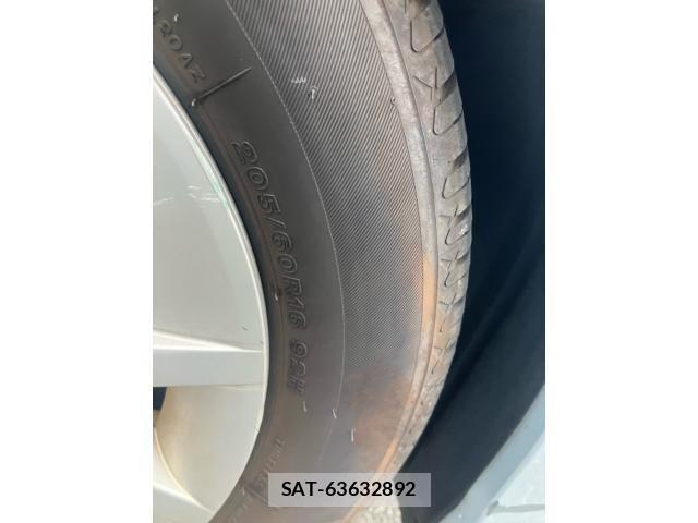 Toyota PRIUS ALPHA 2011-06 7251987-5