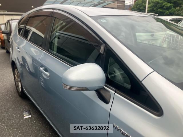 Toyota PRIUS ALPHA 2011-06 7251987-6