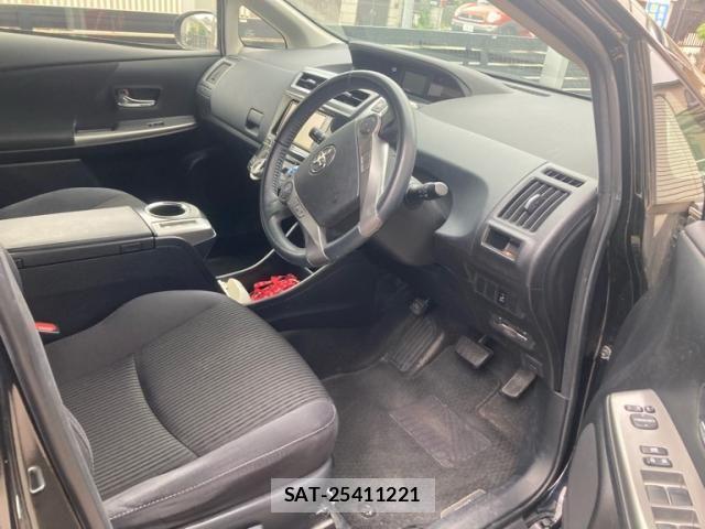 Toyota PRIUS ALPHA 2017-01 7251975-10