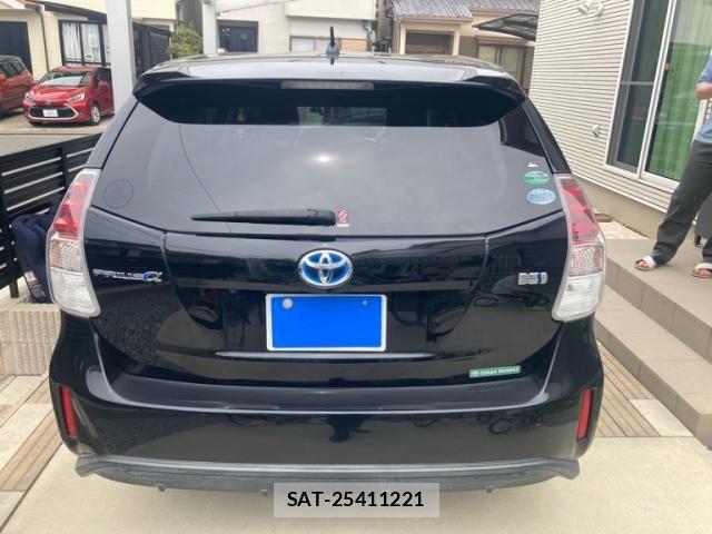 Toyota PRIUS ALPHA 2017-01 7251975-3