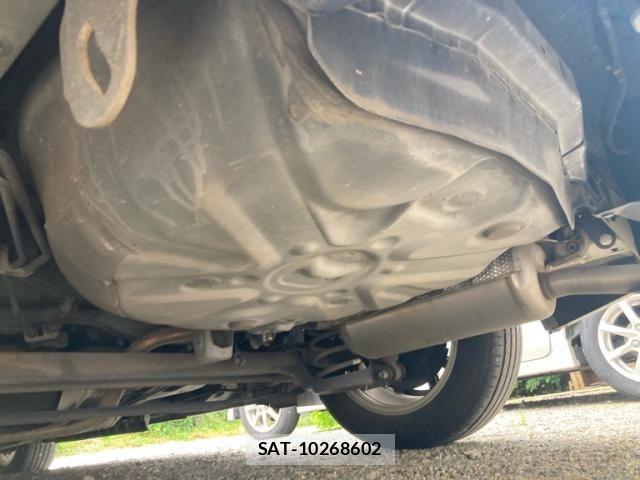 Toyota PRIUS ALPHA 2013-06 7251983-12